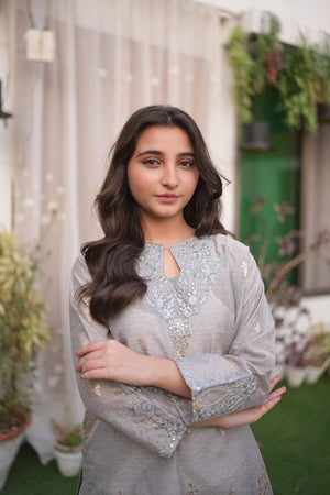 Stone Grey Tilla set by Zardham, side profile showing tilla embroidery detail