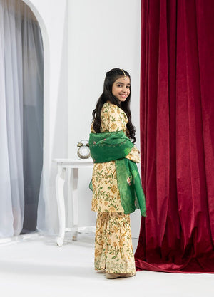 Timeless Off-White ethnic set by Zardham, three-quarter angle on young model
