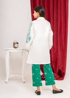 Close view of green embroidery on the ivory kurta bodice, Zardham girls' collection