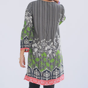 Zardham Signature Printed Kurti styled on young model, three-quarter angle