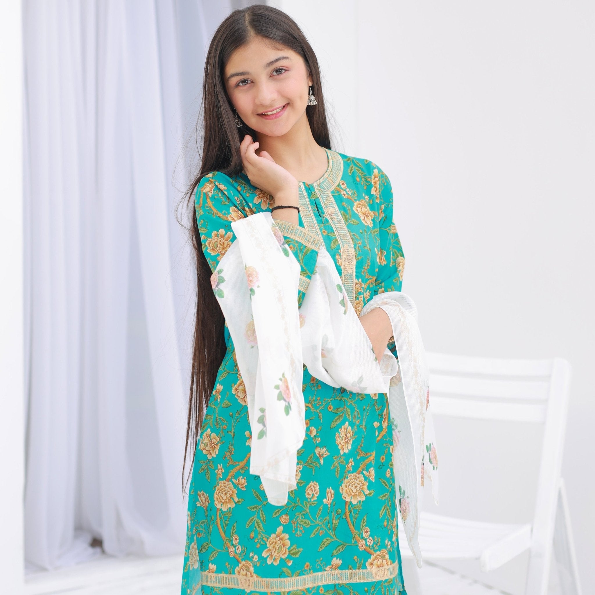Ferozi Mist girls' ethnic set by Zardham, side profile showing dupatta and hem
