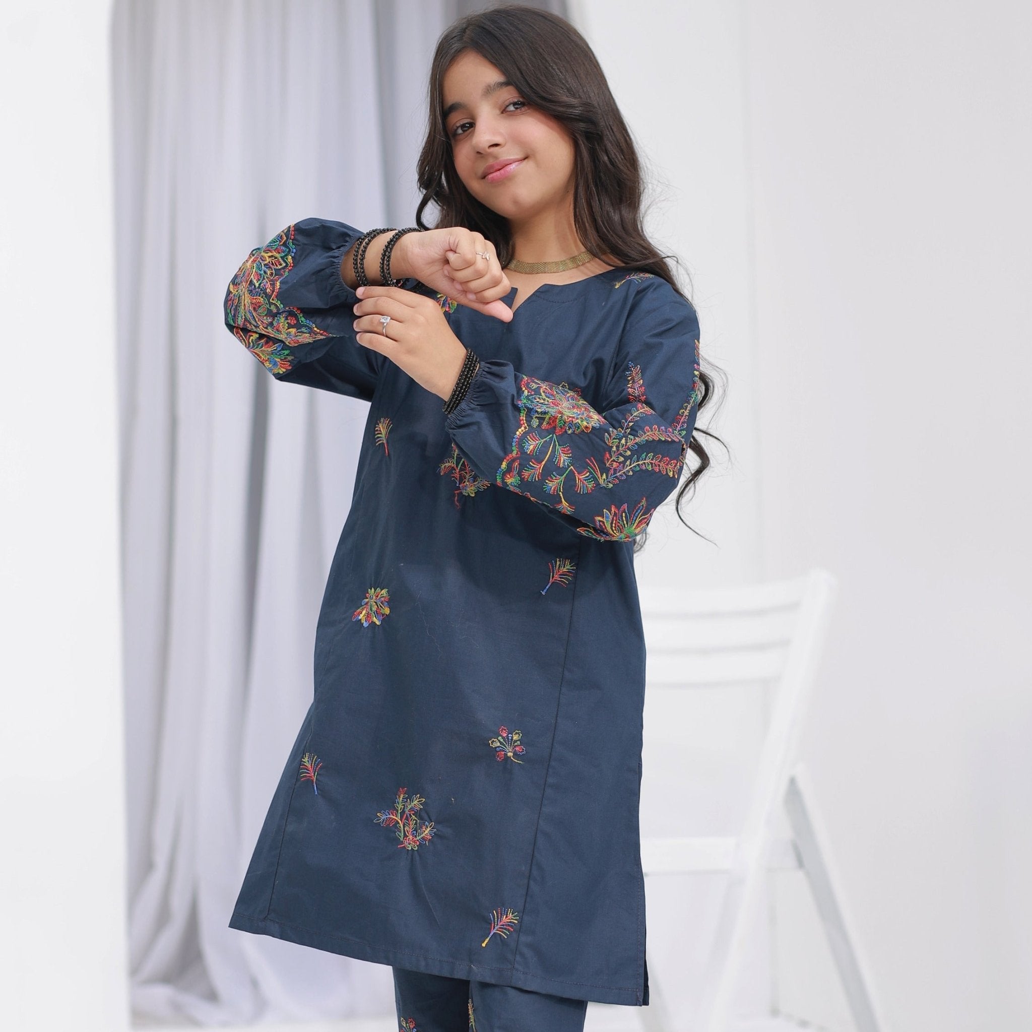 Slate Grey girls' ethnic set by Zardham, side profile view