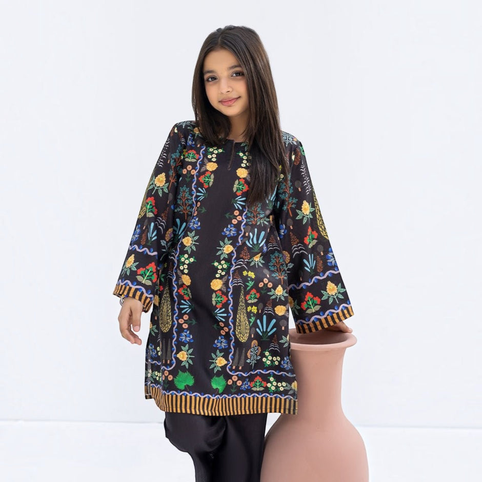 Classic Black printed girls' kurta set by Zardham, side profile view