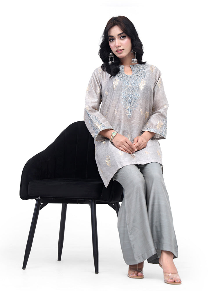 Selin – Embroidered Jacquard Set